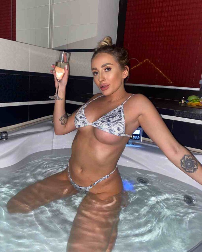 Abella-in-a-bikini-in-the-bathroom